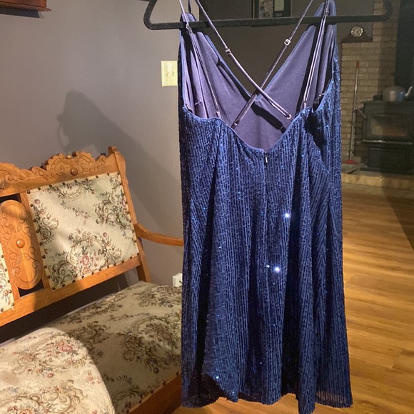 A blue sequence above the knee dress. Perfect for weddings or semi formals! - Picture 2 of 3